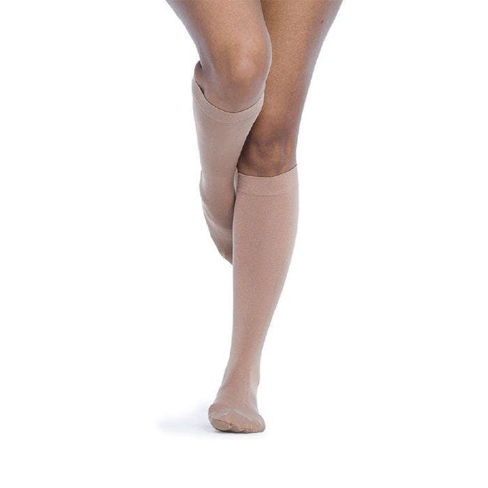 贈る結婚祝い Socks Calf Opaque Pecan Women's Sigvaris 20-30 842C mmHg レッグウェア